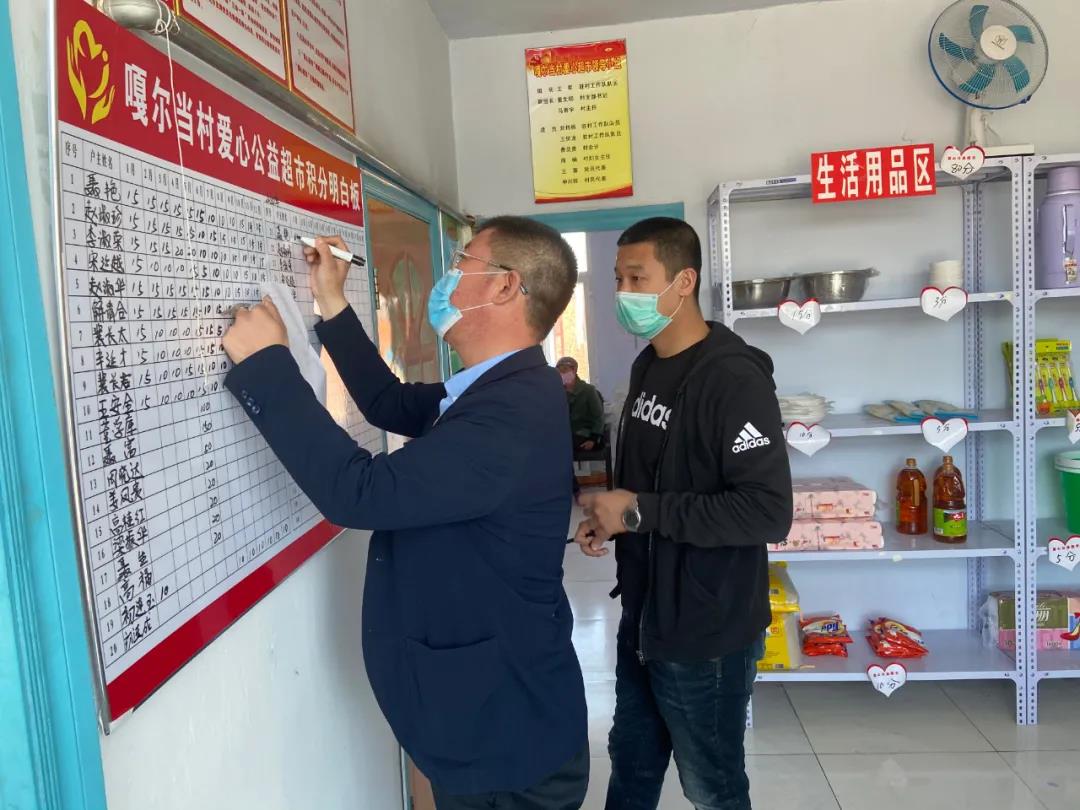 1627085191374025961.jpg 4.jpg