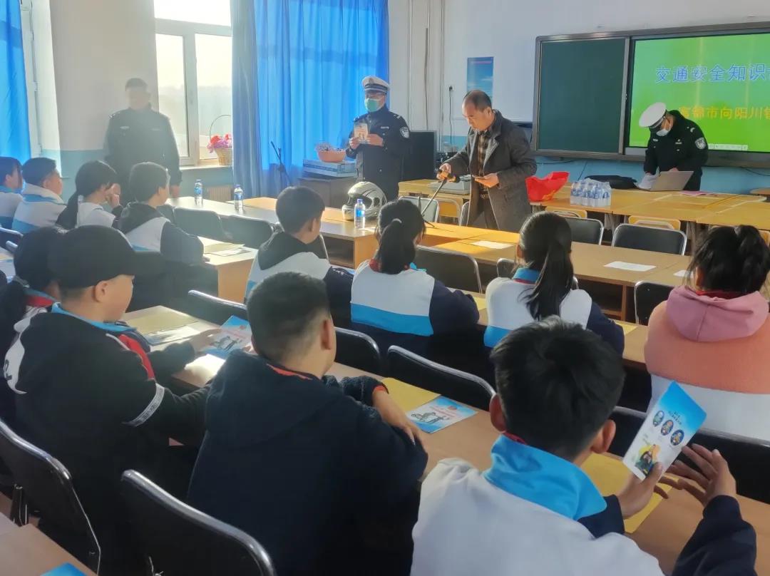 1636589233022070969.jpg 2.jpg