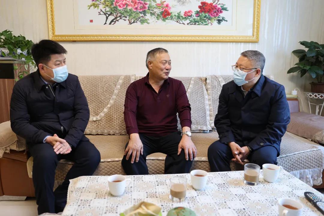 1638923871072091074.jpg 2.jpg