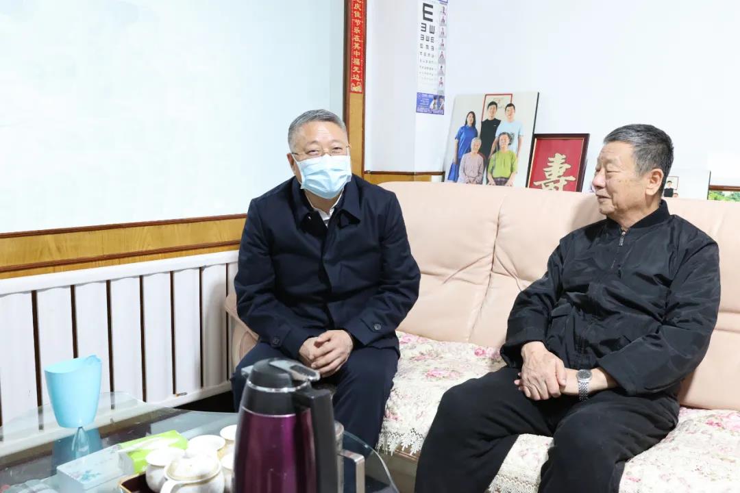 1638923901543004622.jpg 6.jpg