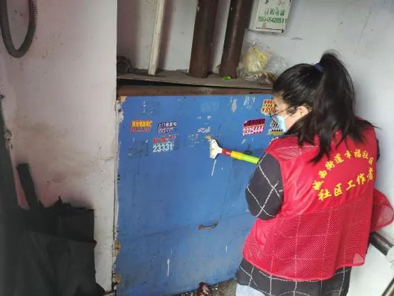 1656375949664085863.jpg 2.jpg