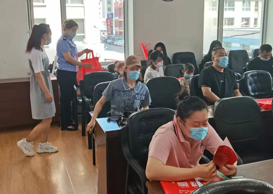 1656898978358062178.jpg 2.jpg