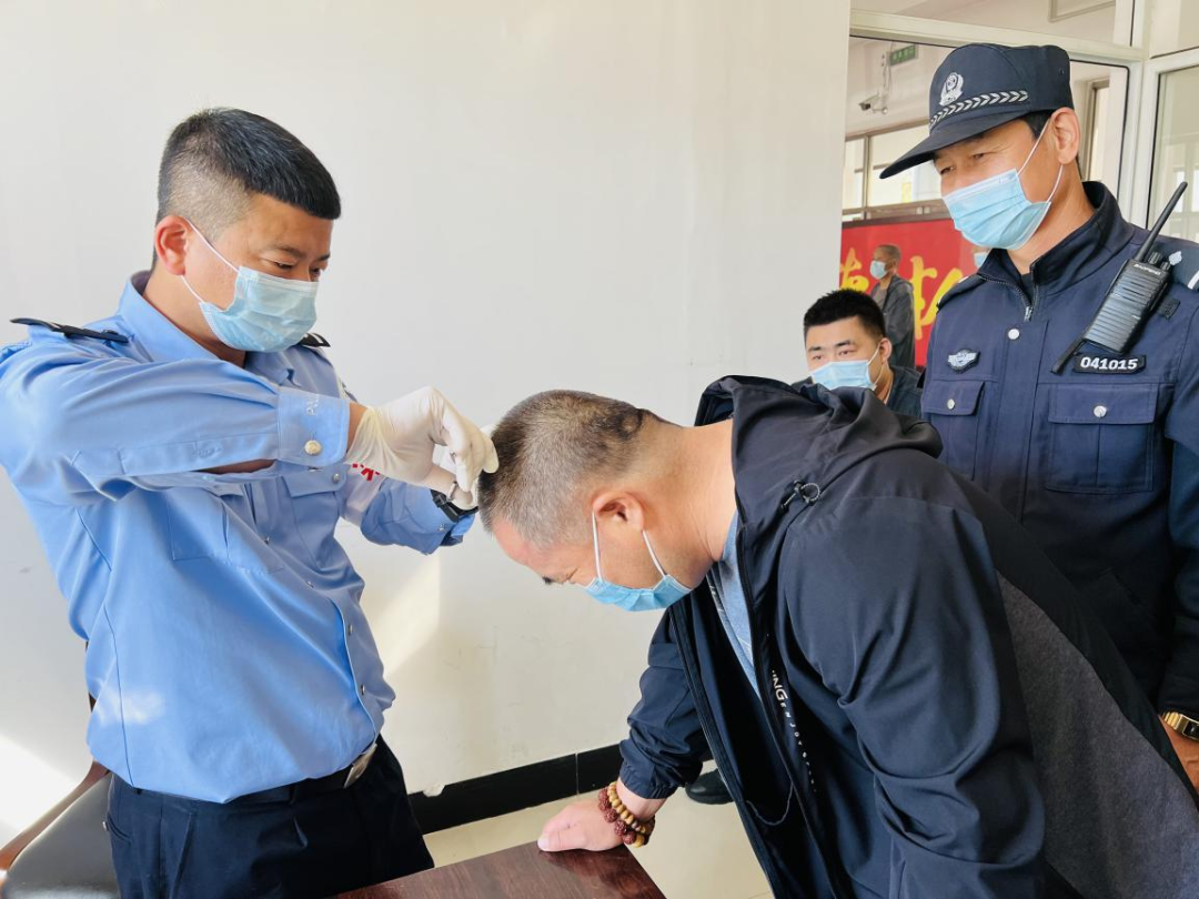 1662077699366024049.png 1.png