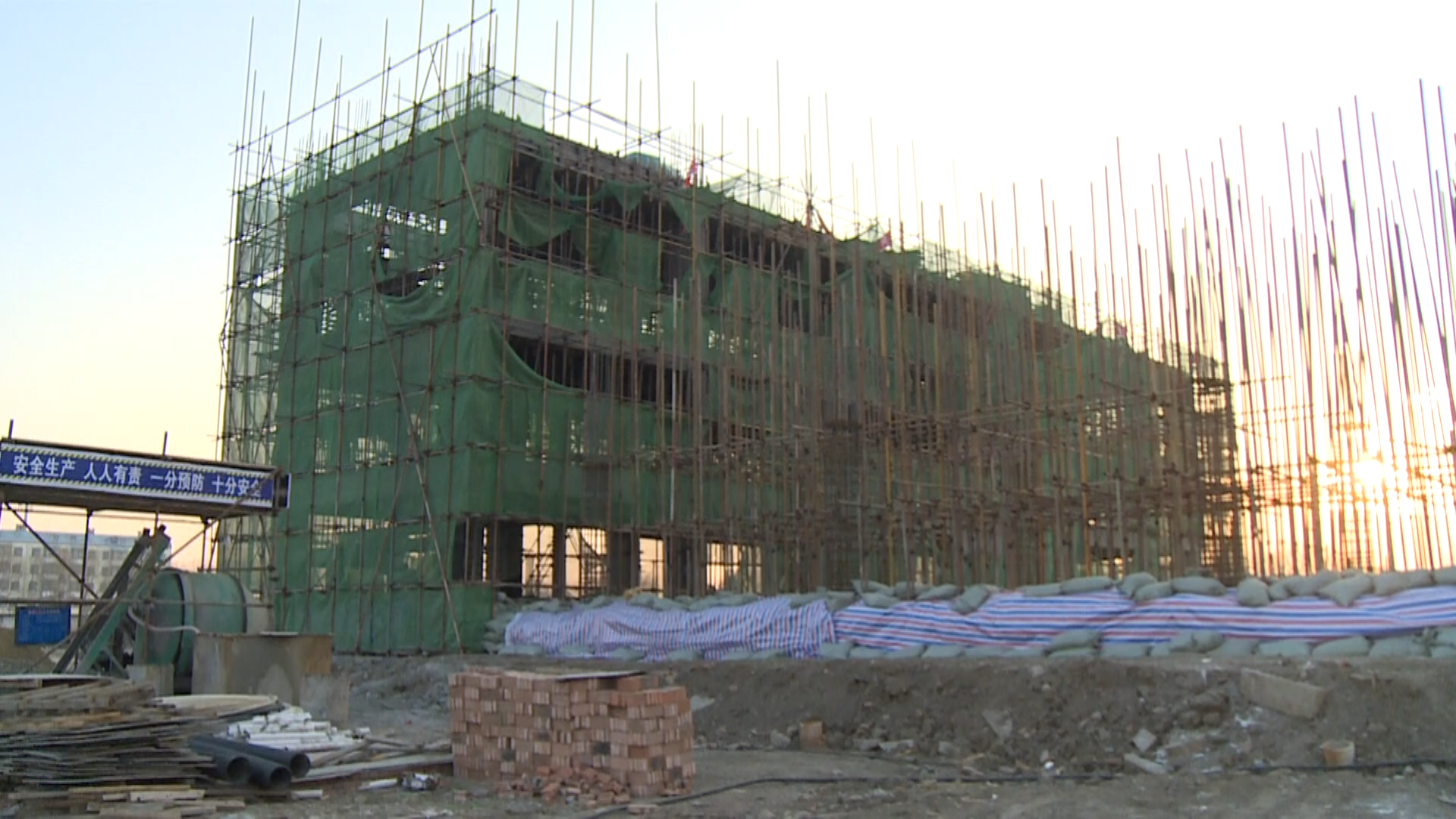 1733793901404025279.png 02.png