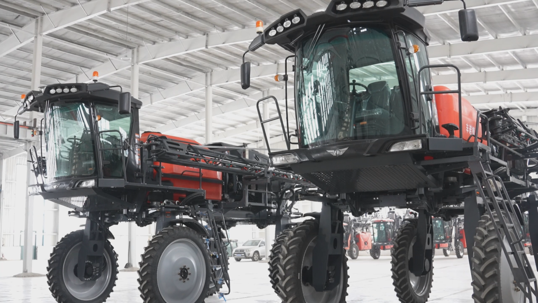 1739512968590017858.png 03.png