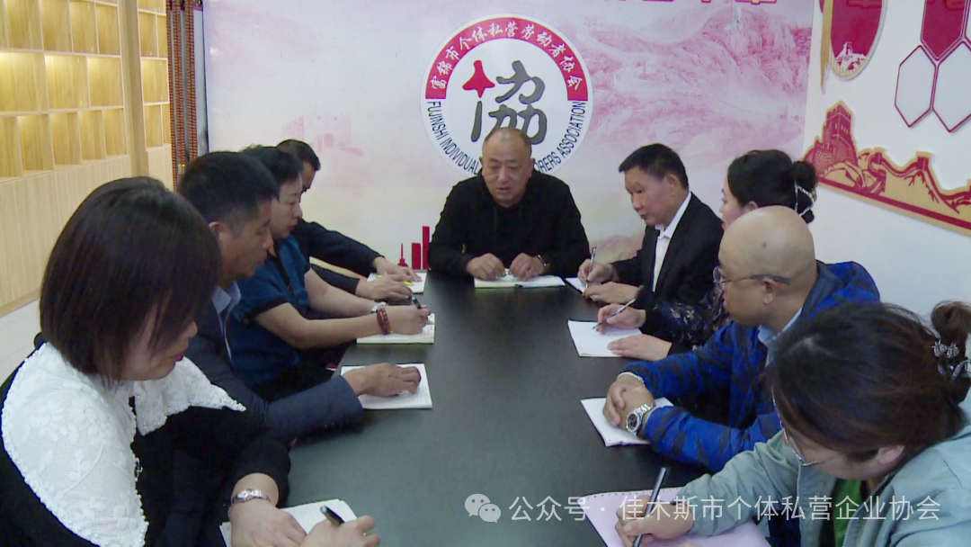 1728433083808084894.png 1.png