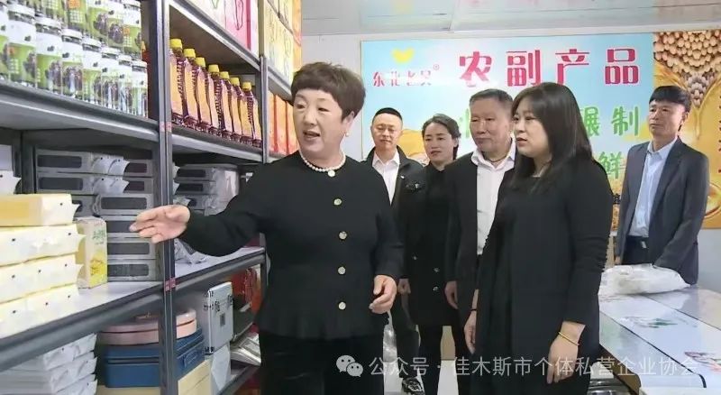 1728433155376066400.jpg 5.jpg